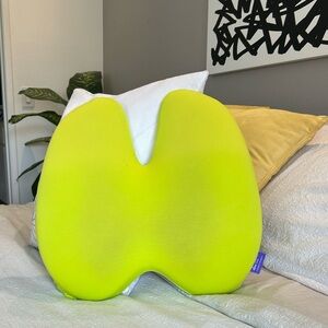 Cushion Lab Ergonomic Lumbar Pillow in Neon Lime
